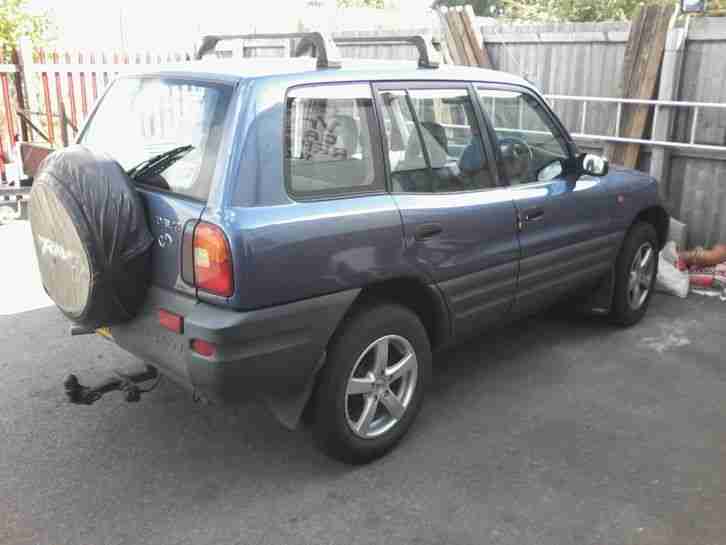 SPARES OR REPAIR. TOYOTA RAV4