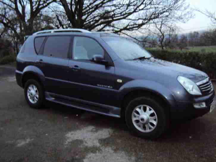 SSANGYONG REXTON 2 RX 270 SE5 Auto 1 Owner FSH Lower road tax bracket.