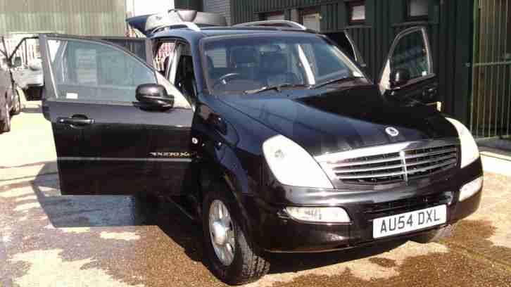 SSANGYONG REXTON RX270 SE7 AUTO BLACK 2004 spares or repairs or export