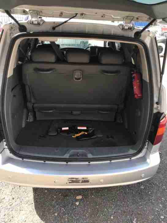 SSANGYONG RODIUS 2.7 DIESEL 2010. @@ 7 SEATER @@