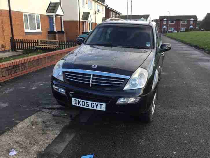 SSANYONG REXTON 2.7 SE MANUAL