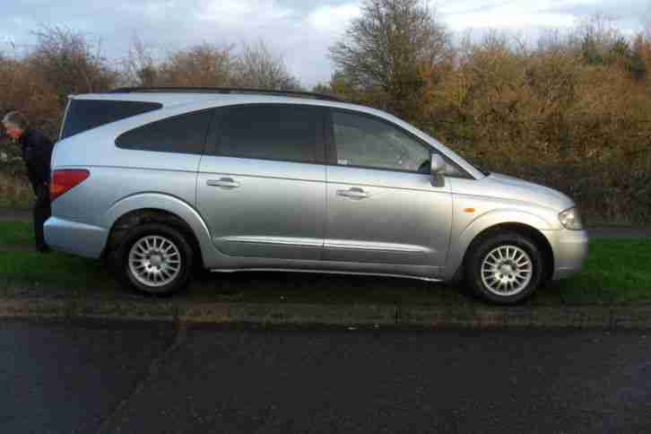 SSYANYONG RODIOUS EX 7 SEATER AUTO 5 DOOR DIESEL 61 PLATE £32 PER WEEK
