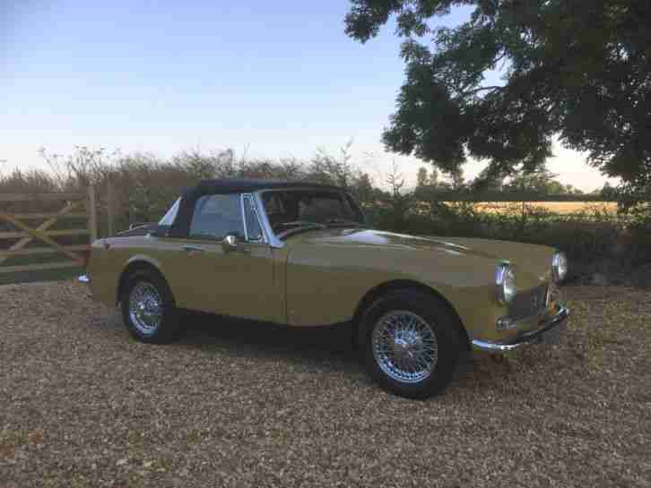 STUNNING 1972 ROUND WHEEL ARCH MG MIDGET