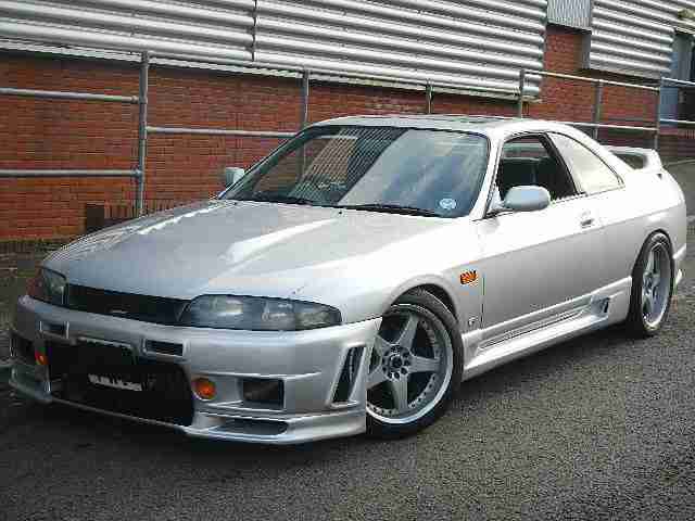 STUNNING NISSAN SKYLINE SINGLE TURBO