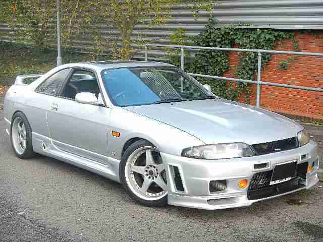 STUNNING NISSAN SKYLINE SINGLE TURBO