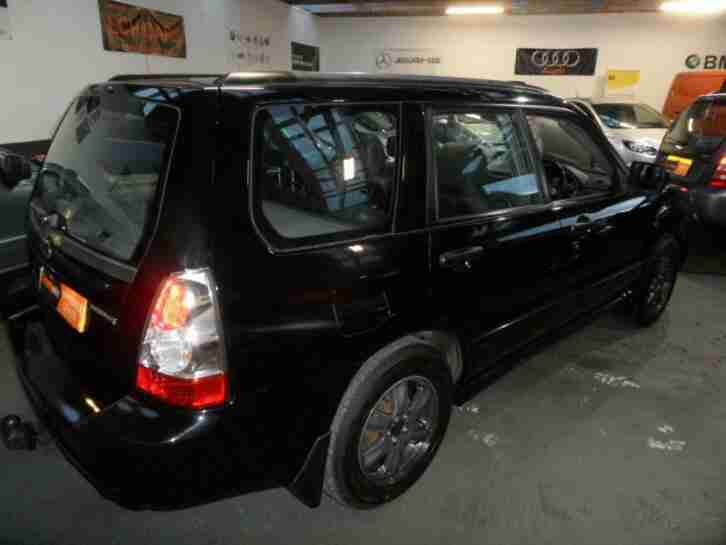 SUBARU FORESTER XE PREMIUM AWD 5 DR ESTATE 2.0 PETROL GLASS ELECTRIC SUNROOF FSH