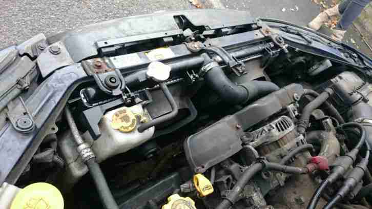 SUBARU LEGACY MK4 2004 2.0 IN bLUE. BREAKING FOR SPARES.