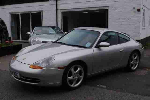 SUPERB 996 CARRERA WITH 2 YEAR