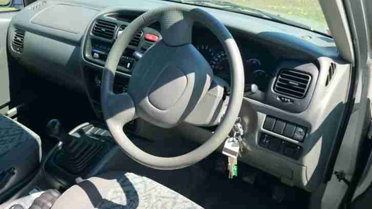SUZUKI GRAND VITARA 16V SPORT SILVER 2004 LOW MILEAGE
