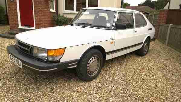 Saab 900 classic C Reg 1985 in white