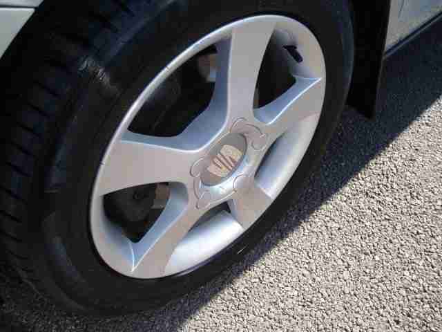 Seat Altea 1.6 Reference Sport MPV 5d 1595cc