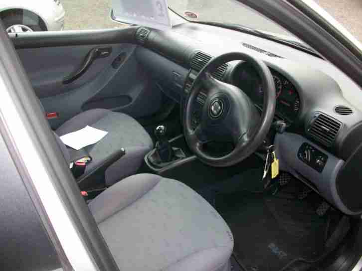 Seat Leon 1.6 silver 2001