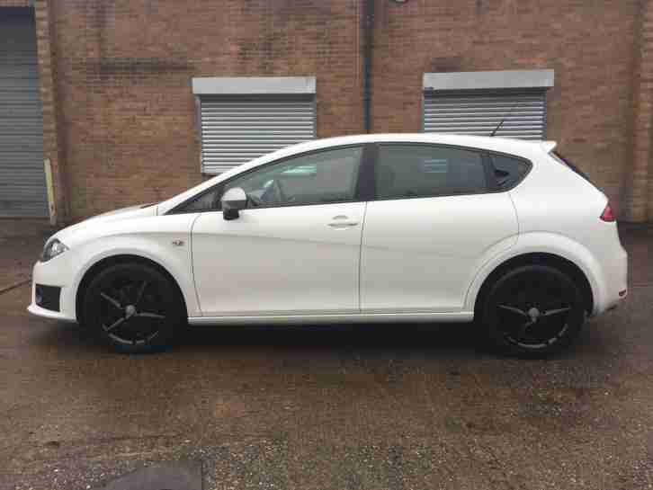 Seat Leon 2.0TD 2009 59 FR white 72k FSH
