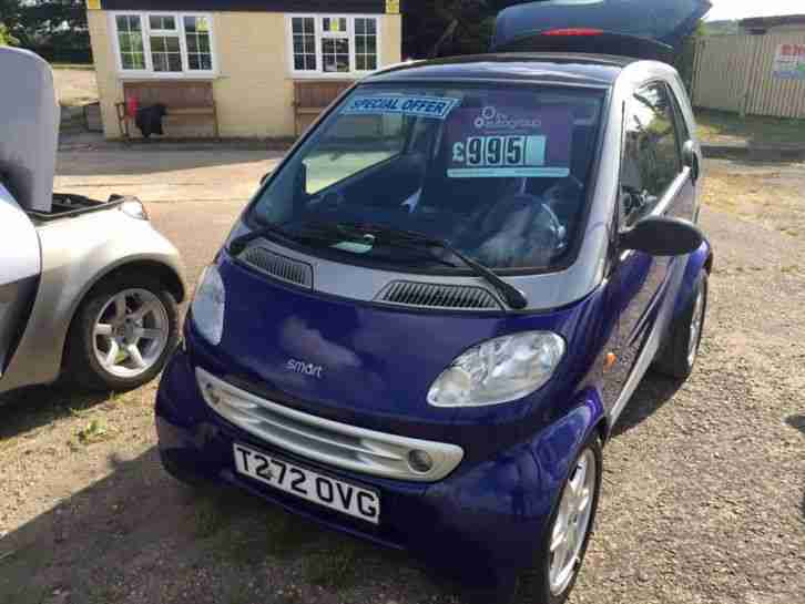 Selection of Smart fortwo and Smart roadsters in stock