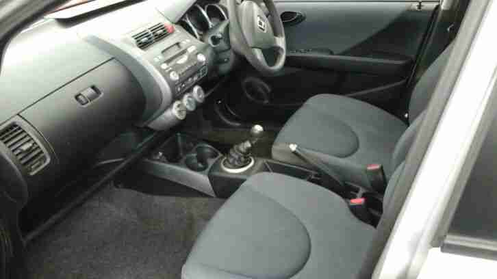 Silver Honda Jazz