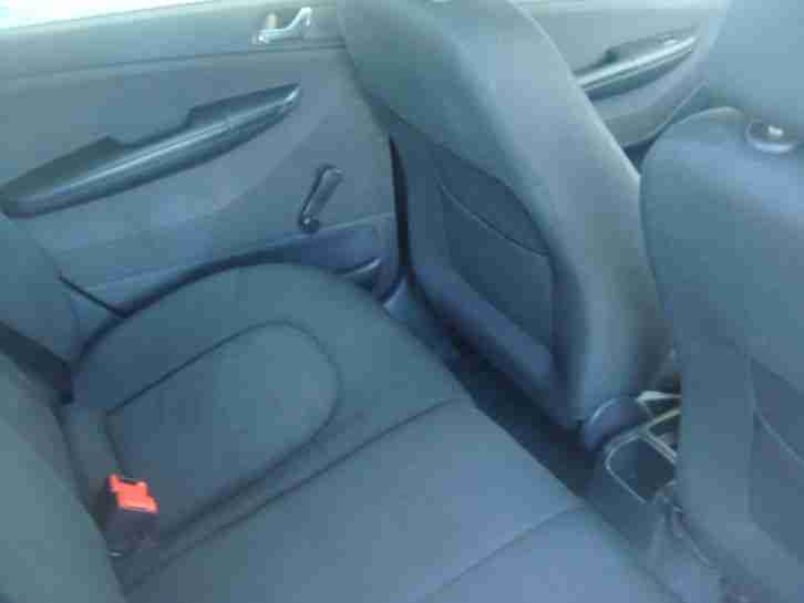 Skoda Fabia 1.4 16v ( 100bhp ) Ambiente GUARANTEED CAR FINANCE