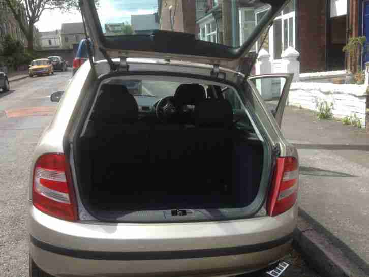 Skoda Fabia Ambiente 1.2, 12v, 64hp,12 months MOT, 2005, 64K miles, £1500 ONO