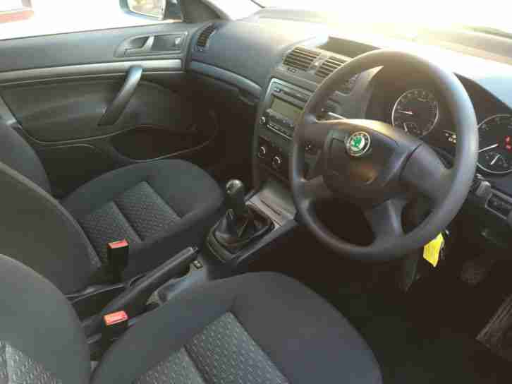 Skoda Octavia 1.6TDI CR ( 105bhp ) S LOW MILEAGE
