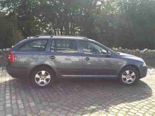 Skoda Octavia TDI Ambient Estate 2006 (06)