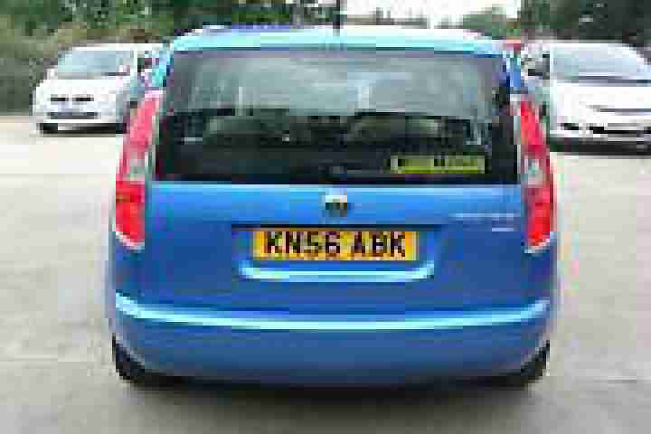 Skoda Roomster 1.9TDI PD ( 105bhp ) 3 Metallic Blue