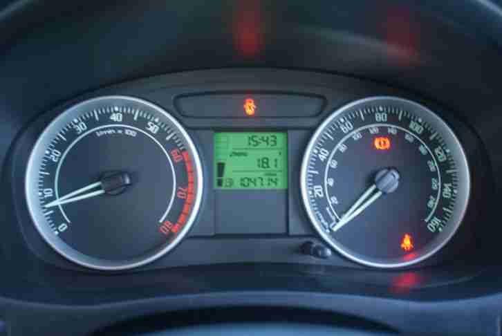 Skoda Roomster Scout 1.6 petrol 2008 LOOK!!!!