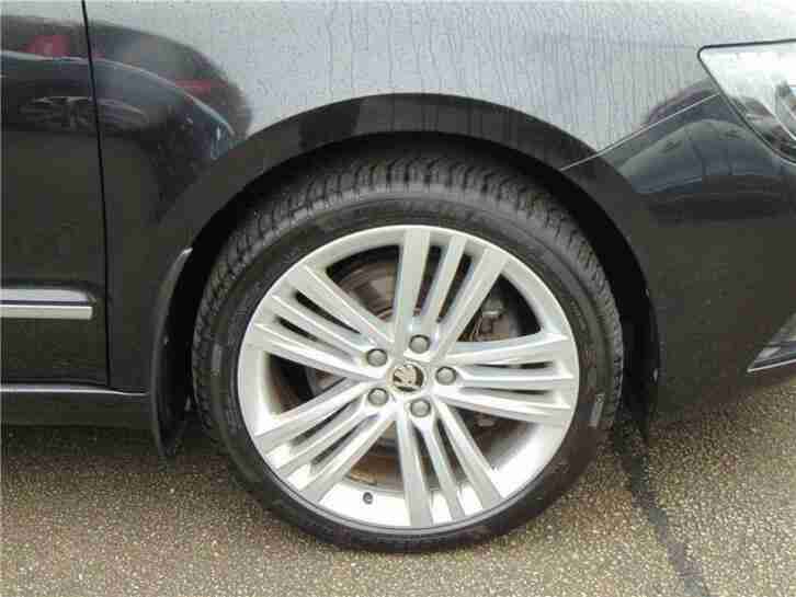 Skoda Superb 2.0 TDI CR 140 Elegance 5dr