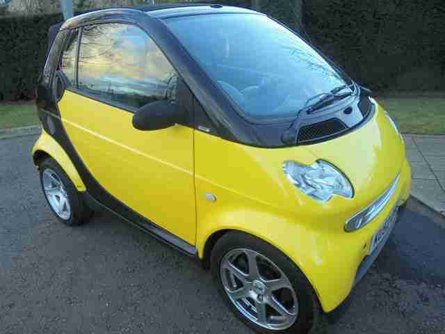 Smart City Convertible 0.6 Semi-Automatic Pulse 2 Keys £30 Tax