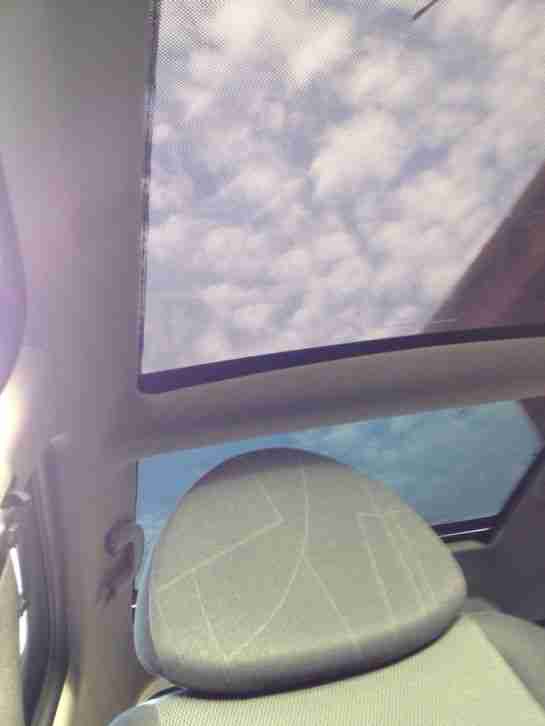Smart ForFour PASSION WHITE/GREY 2005 1.1 1 OWNER PANROOF LOW MILEAGE NO RESERVE