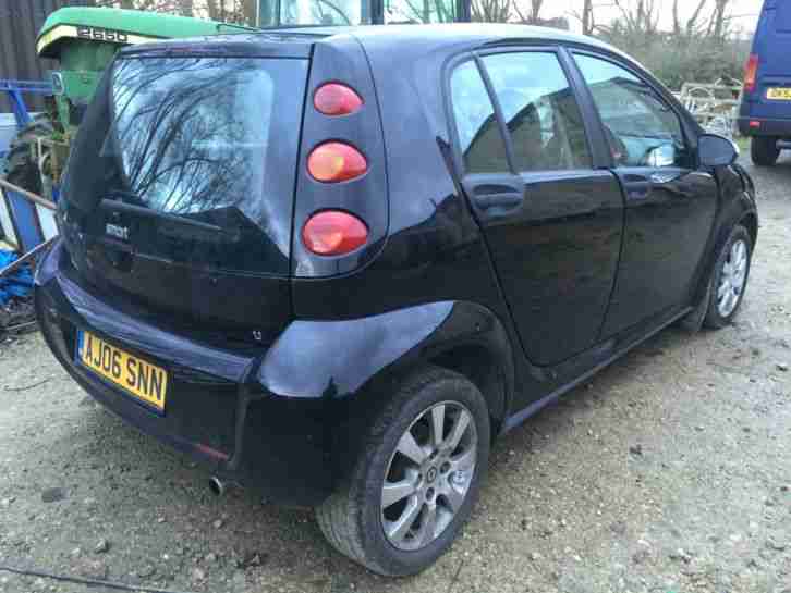 Smart Forfour 1.1 coolstyle manual 5Dr (75BHP) fitted handsfree and FSH