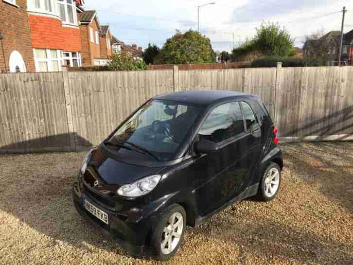 Smart Fortwo Coupe 2009 Black 1.0L Excellent Condition