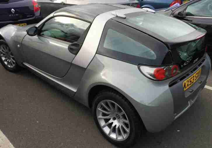 Smart Roadster 0.7. Smart car from United Kingdom
