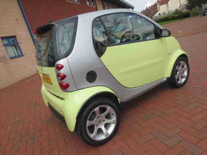 Smart Smart 0.7 Fortwo Pulse // Super LOW MILEAGE Superior Manual Transmission *