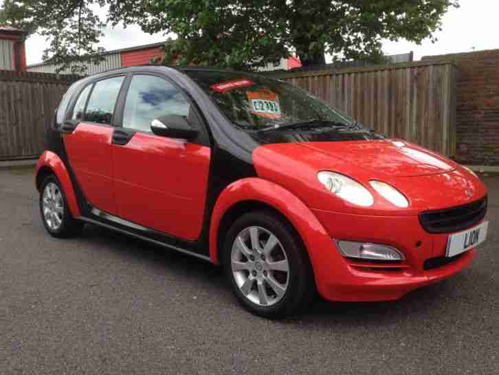 Smart forfour 1.1 Coolstyle Red and Black, 1 owner Low mIles
