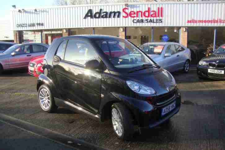 Smart fortwo 1.0 ( 71bhp ) Passion Black Panaramic roof 3 mths RAC Warranty