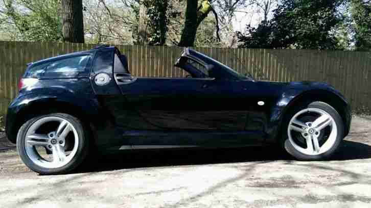 Smart roadster coupe 80 convertible 2004 Black 12 months mot excellent condition
