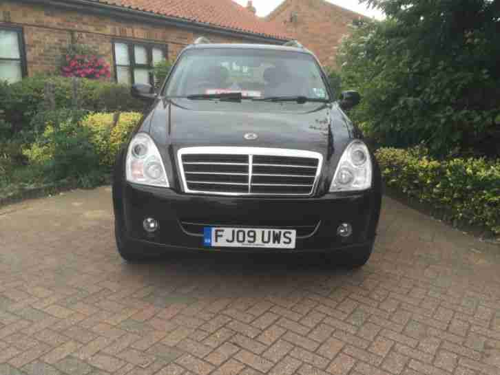 Ssangyong Rexton 2.7 TD S tronic