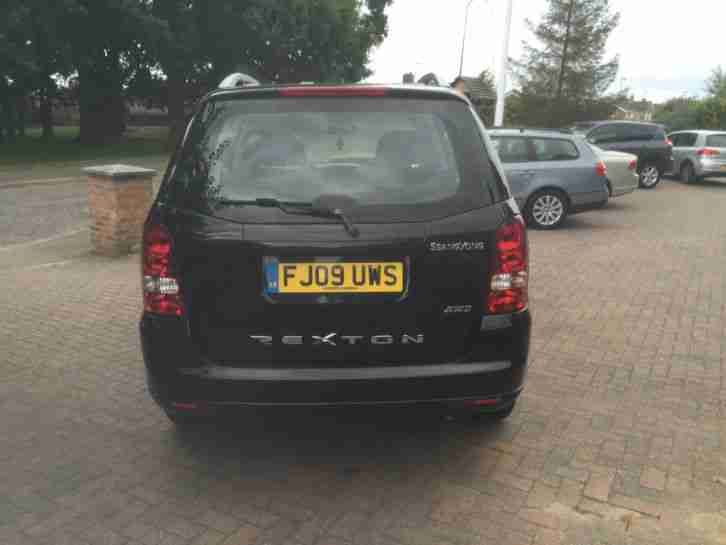 Ssangyong Rexton 2.7 TD S tronic