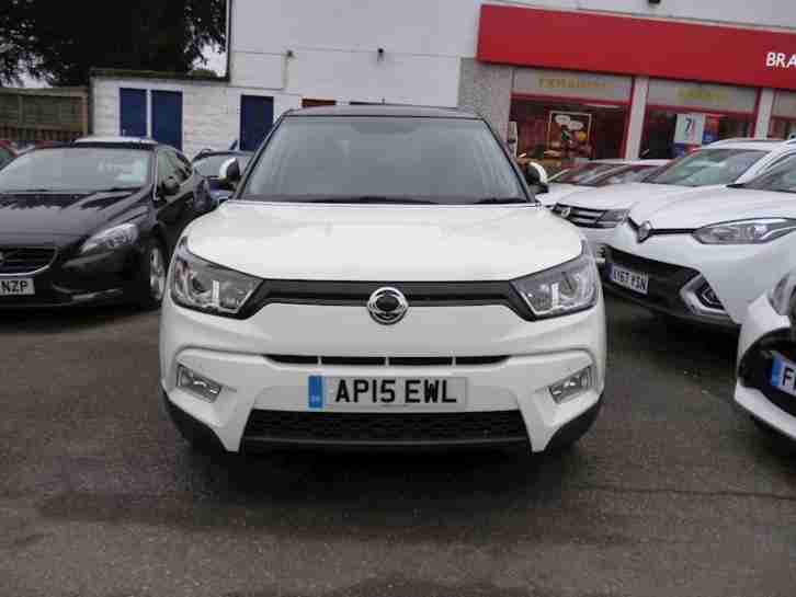 Ssangyong Tivoli Elx Hatchback 1.6 Manual Petrol