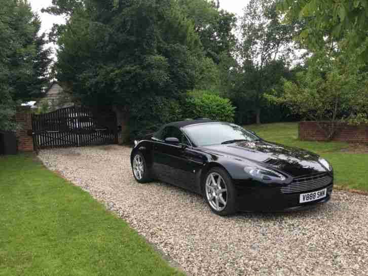 Stunning Aston Martin V8 Vantage Roadster Sports Shift