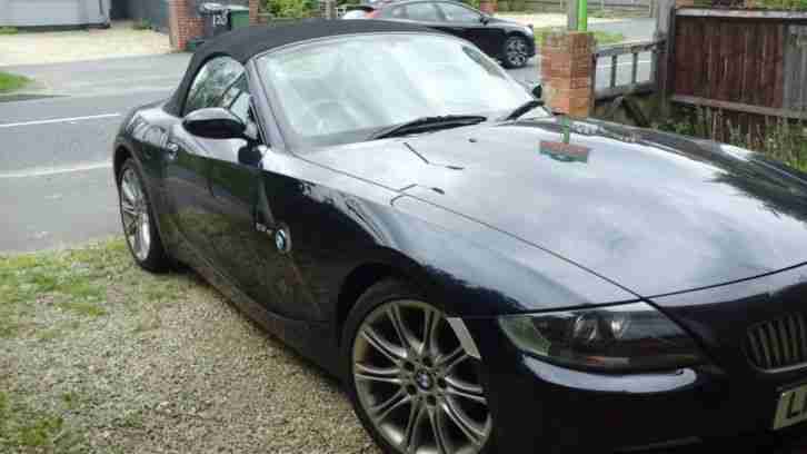 Stunning Z4 convertible 2008 ink blue