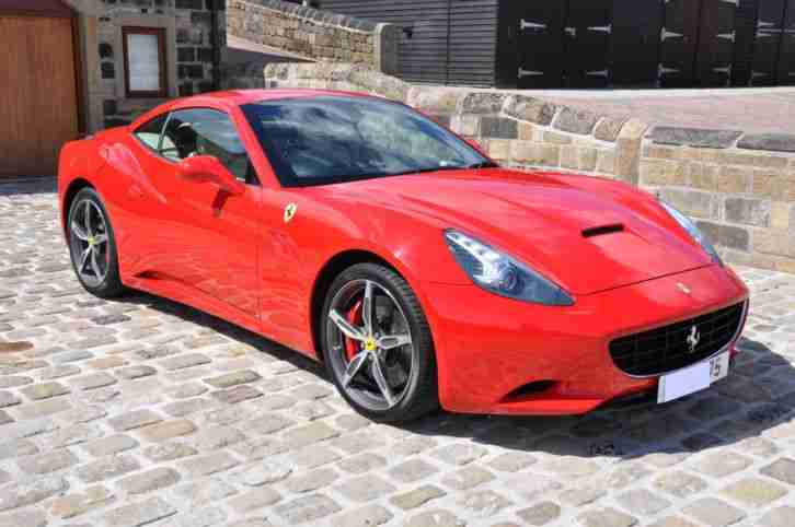 Stunning Ferrari California Rosso Red & Cream