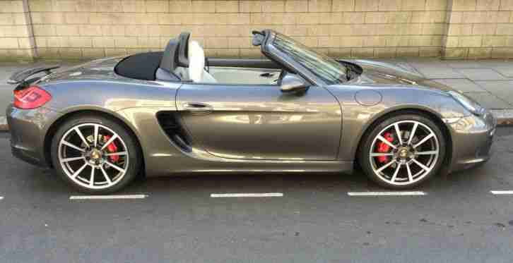 Stunning Porsche Boxster S (981) with huge options list and beautiful 20 alloys