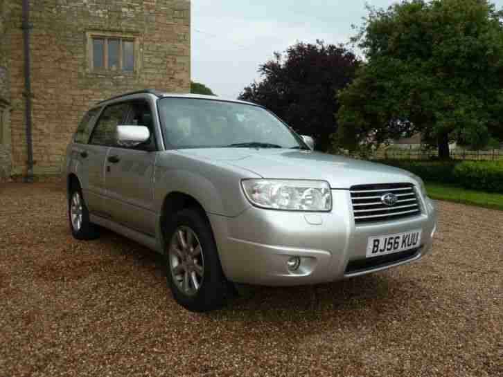 Subaru 2.0 XEN Auto Forester Satellite Nav Leather 4 Wheel Drive SERVICE HISTORY