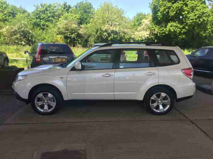 Subaru Forester 2.0D ( NavPlus ) 2010.5MY XS Pearlescent White