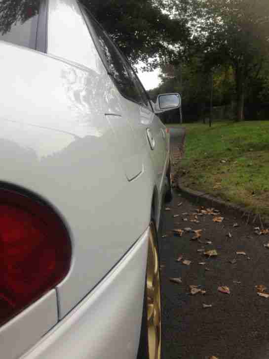 Subaru Impreza wrx 1995 in White - Spares or Repair