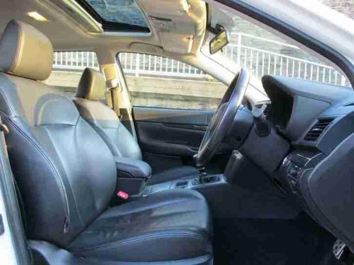 Subaru Legacy D SE NAVPLUS