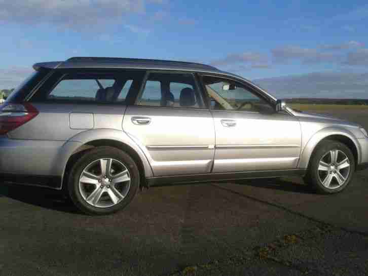 Subaru Outback Estate 2009