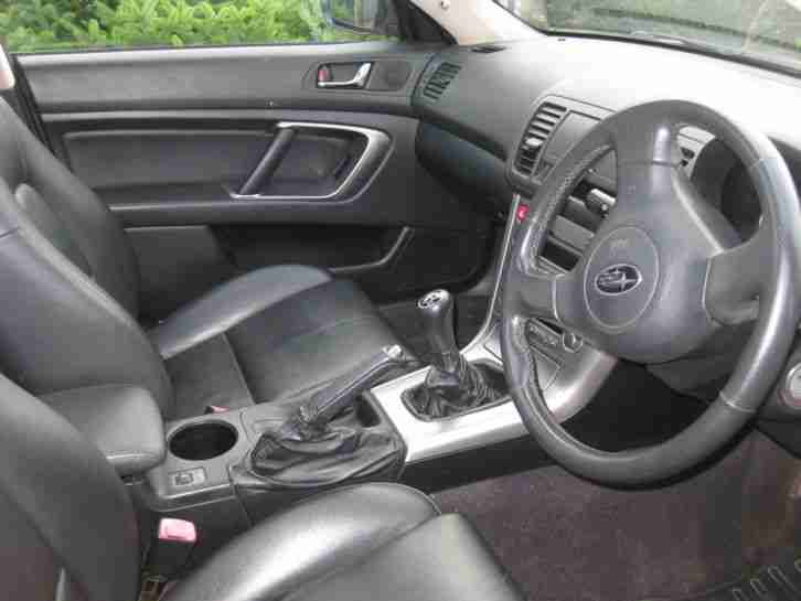 Subaru Outback Legacy 2.5L 4X4 Estate 2005