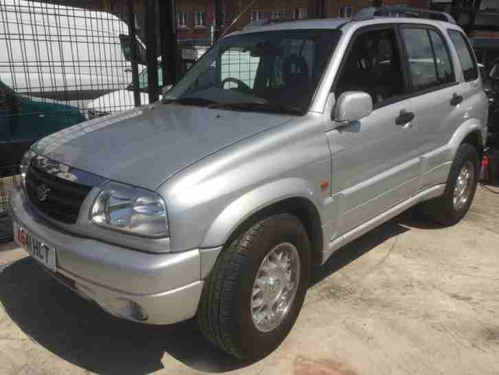 Grand Vitara 2.0 petrol manual silver