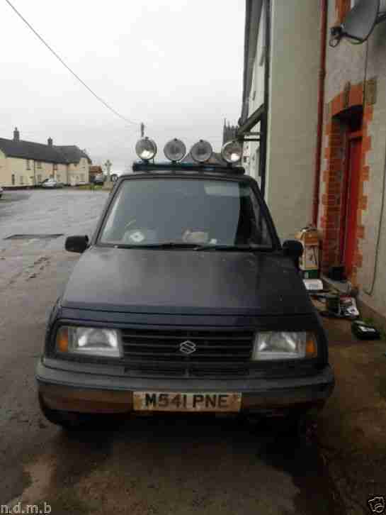 Suzuki Vitara 4 wheel drive 4x4